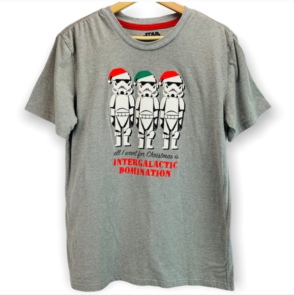 Star Wars Other - Star Wars ❤️💚 Men's Lg Tshirt 🎄 Christmas themed,  Euc